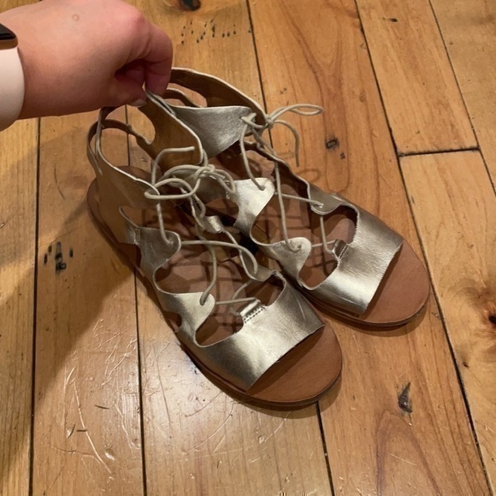 BP. Gold strappy gladiator sandals 8.5
